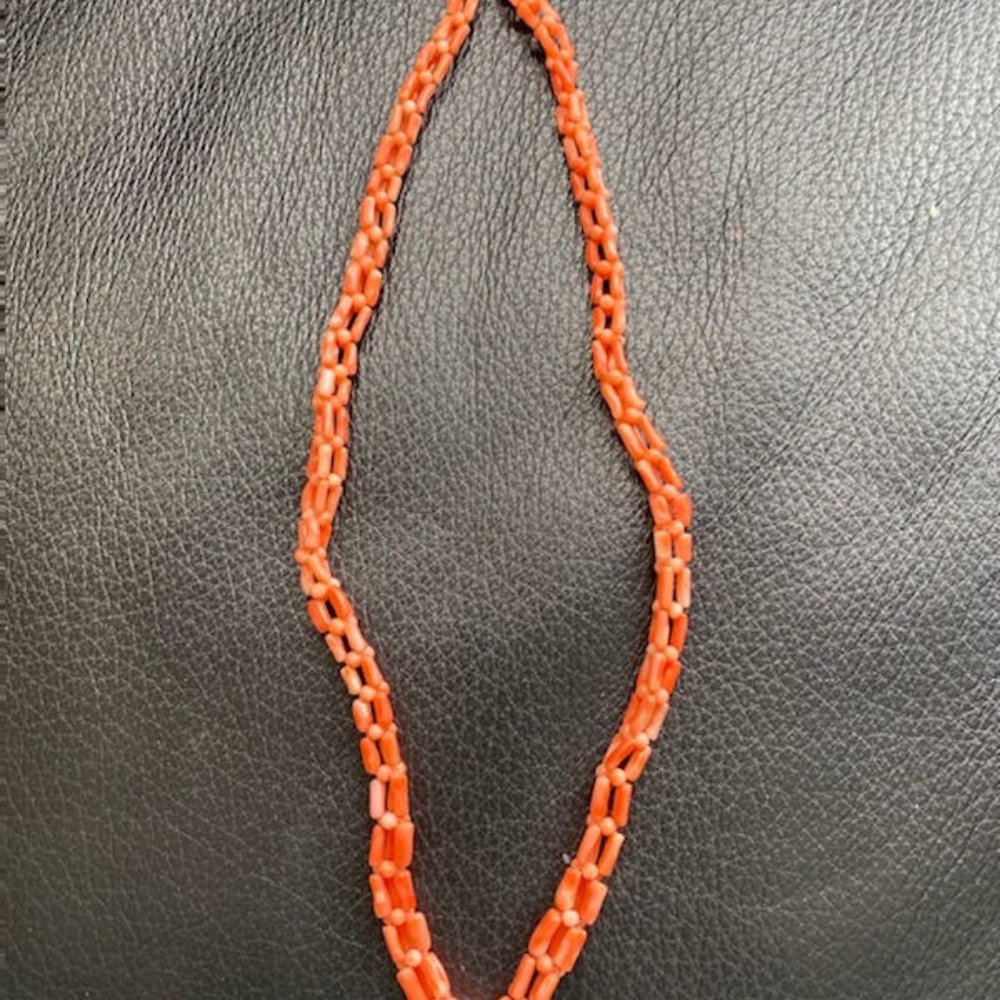 VINTAGE PINK  REAL  CORAL  NECKLACE.